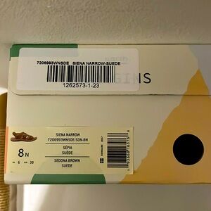 Like new Earth Origins Sedona Brown Narrow Size 8 shoes